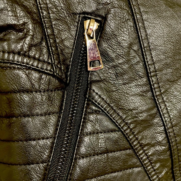 Black leather Jacket in excellent condition - Picture 7 of 7